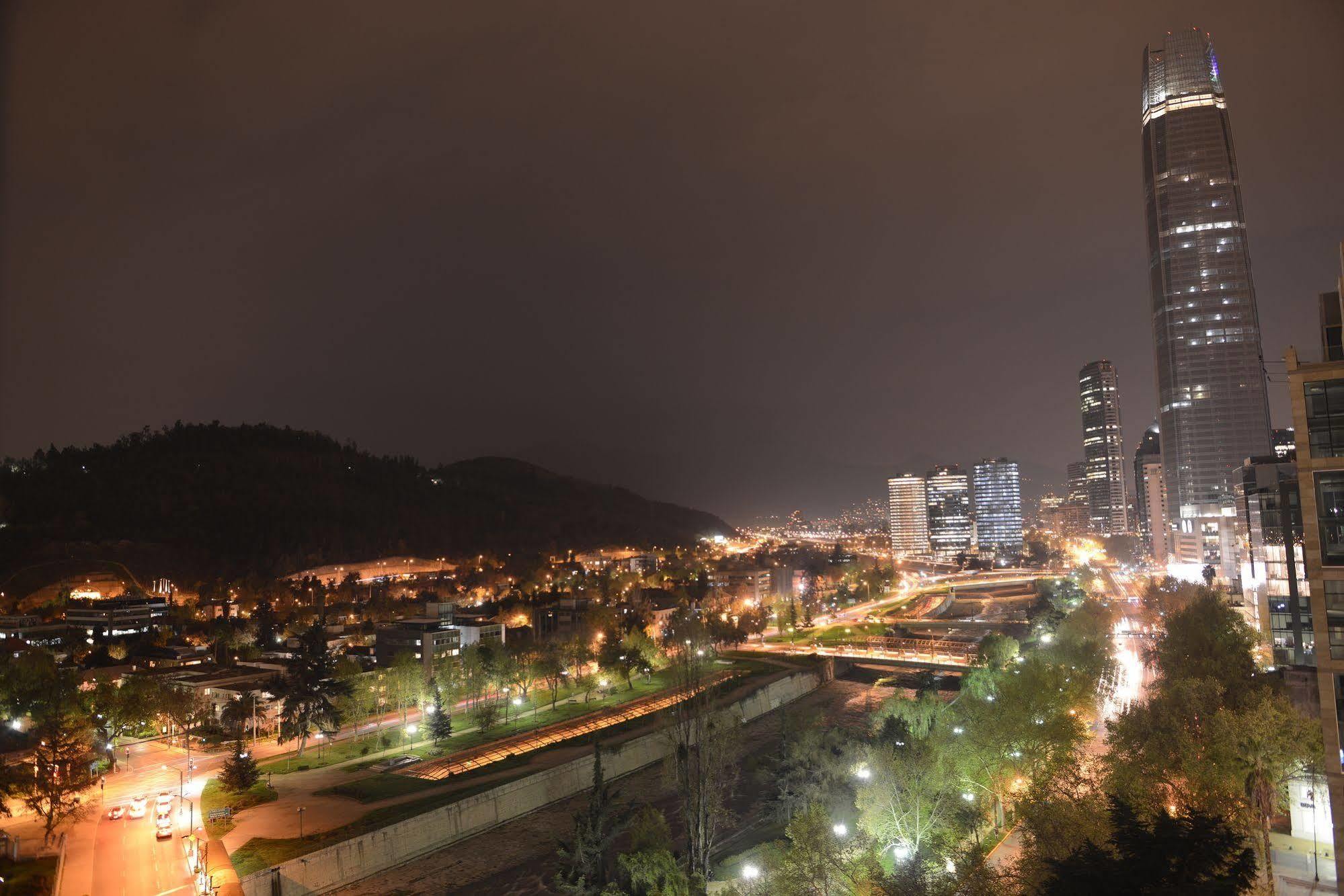 Chilean Suites And Apartment Santiago del Cile Esterno foto