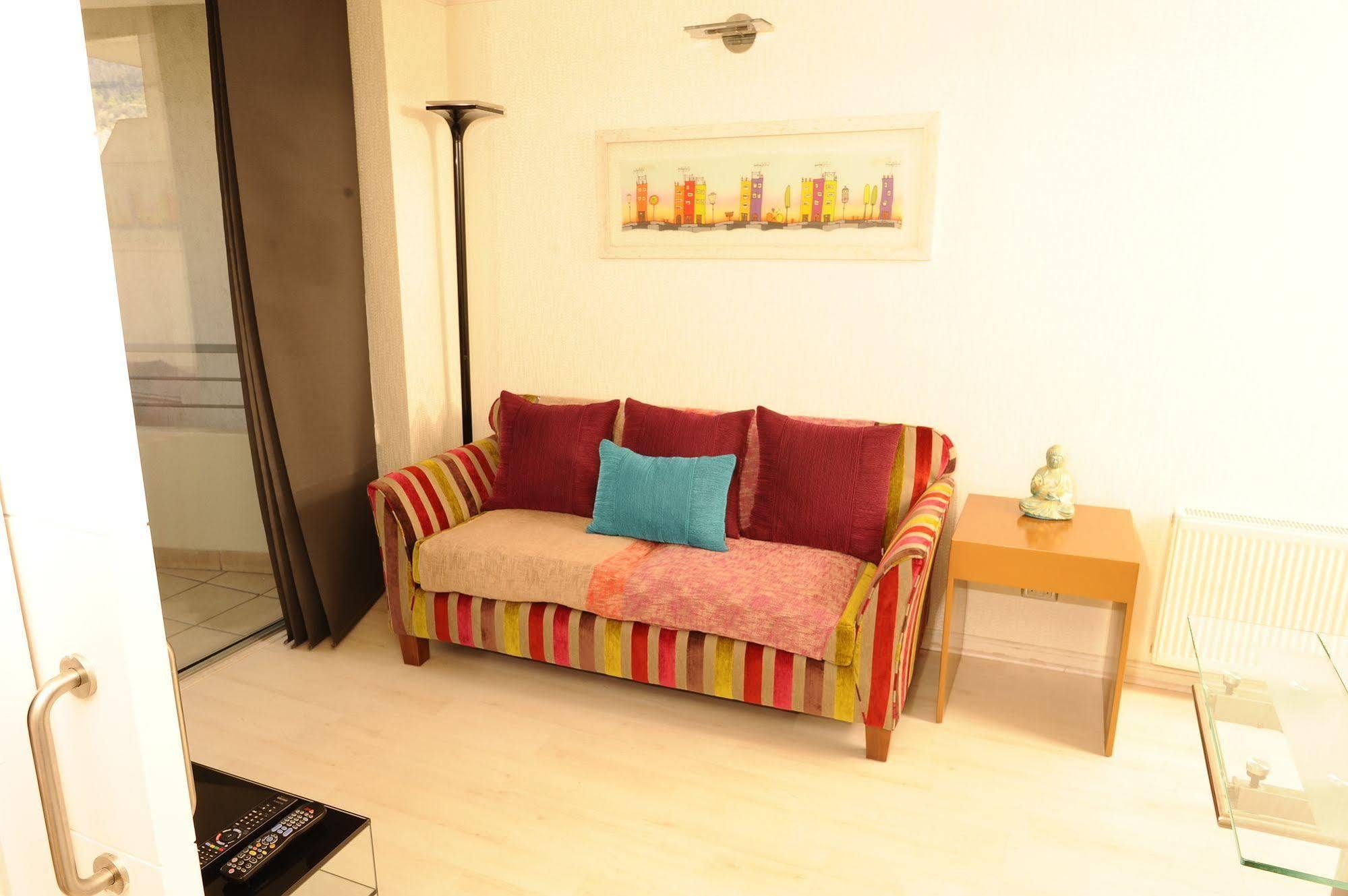 Chilean Suites And Apartment Santiago del Cile Esterno foto